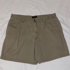 🍂Michael Tracey Pleated Shorts🍂